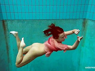 Naked teen Deniska in the underwater seduction
