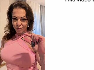 Muscle Princess Ivana is back, this time she is alone in the scene