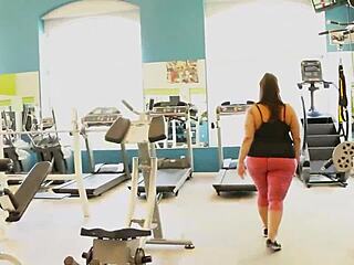 Rome Major fucks Sofia Rose's throat, she loves that monster cock!