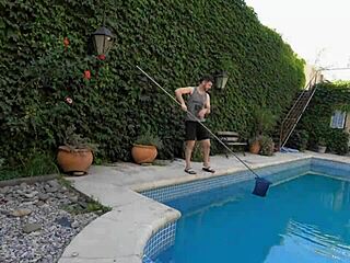 Pool boy enjoys anal sex with mature Latina woman