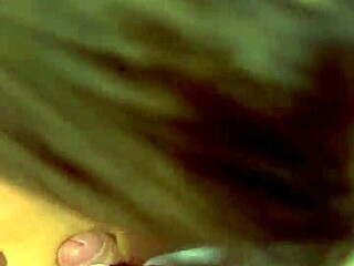 Watch this blonde milf orgasm in homemade doggystyle.