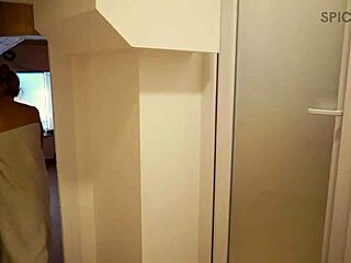 damn, banging slutty sara bell in the gym for a sweaty workout! 💦