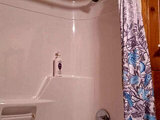 Hey, watch me masturbate to orgasm in the shower?