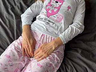 horny teen fingering wet pussy to squirt and cumshot.