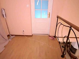 Two stepsisters perform double deep throat