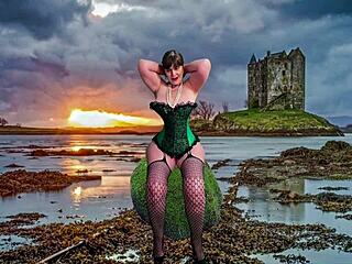 Granny Highlander sucks cock like an eternal slut!