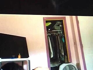 Nicole Marshall Gives Sloppy Dick Sucking 😏