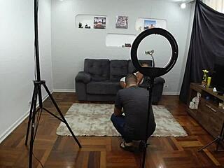 Skinny an�zinha rabuda gets fucked hard in suruba