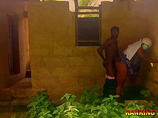Amateur couple has rough sex in an abandoned construction site