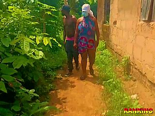 Amateur couple has rough sex in an abandoned construction site