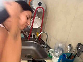 Hot housewife gets her pussy lips licked by amateur