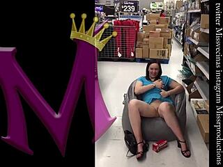 Beautiful Latina with Big Ass in Public Outdoor