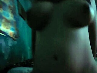 Tetas Grandes Naturales Cabalgando Vaquera Y Gemidos Viendo Tv Para Que No Escuchen Sus Vecinos Madre Soltera Cogiendo Rico Quiero Lechazos En Mis Tetas