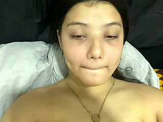 I follow the hot ass of my step sister while fucking her