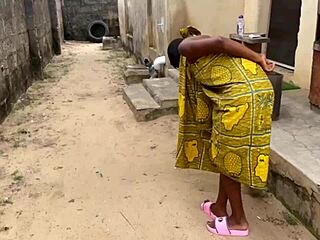 Blackpussy Meets Harveyxbush in Behind-the-Scenes Escapades