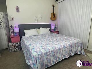 Lesbian toy play and masturbation with BBW cam girls
