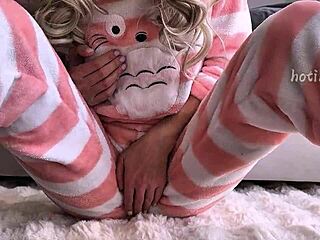 Skinny teen 18+ fingers hairy pussy to squirting orgasm in pajamas