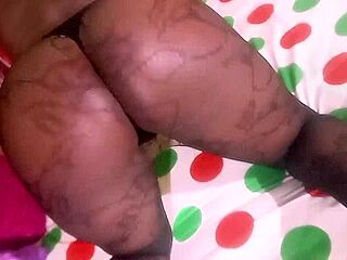 Ebony's big ass fucked hard