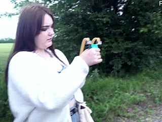 Hot Public Pegging with Curvy Babe in Sunny Outdoor Action