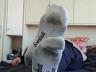 European chubby amateur shows sexy legs and feet