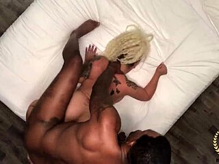 White ass bounces Rome Major's big dick in blonde curvy barbi's pussy