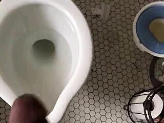 Intense masturbation session leading to a good cum.