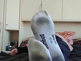 European chubby amateur shows sexy legs and feet