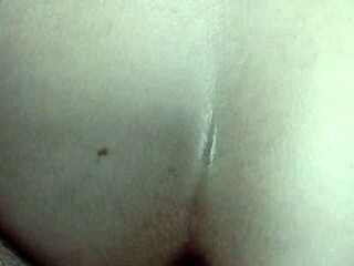 Hotferma actress wants to reveal her ass after filming a scene