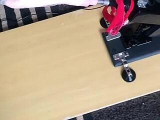 Homemade Housewife Amateur Shows Off Her Seductive Moves in Bed