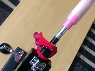 Homemade Housewife Amateur Shows Off Her Seductive Moves in Bed