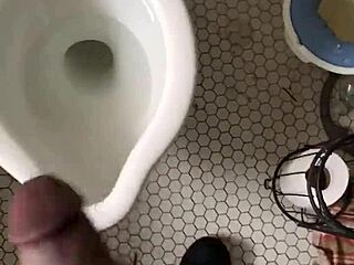 Intense masturbation session leading to a good cum.