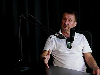 Entrou No Pornô With Daughter’s Invite for Wild Teen Casting