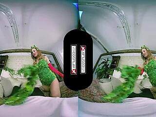 Dani Jensen Cosplays As Poison Ivy In VR