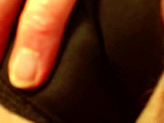 Hey, check Dawnskye teasing with belly button and under boobs kisses!