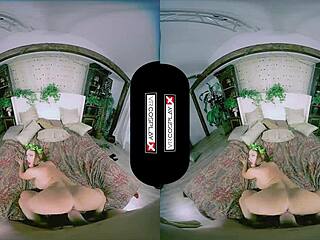 Dani Jensen Cosplays As Poison Ivy In VR