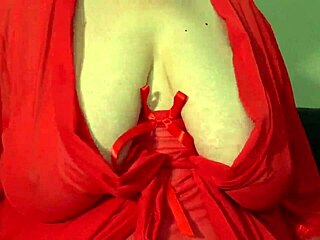 do my big natural tits get you hard, amateur milf? 😘