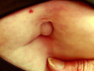 Hey, check Dawnskye teasing with belly button and under boobs kisses!