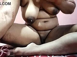 Watch Indian Coed Shower Before Hotel Sex!