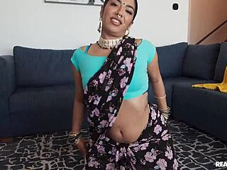 dirty dancer rides big cock sideways for facial