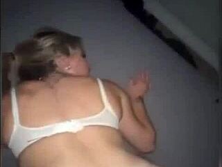 Blonde woman shares her casual story in a narrative style