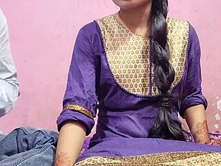 देसी भाभी रैंच पर हिंदी ऑडियो के साथ हार्ड चोदती है