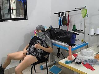 Watch this Indian seamstress masturbate in the workshop?
