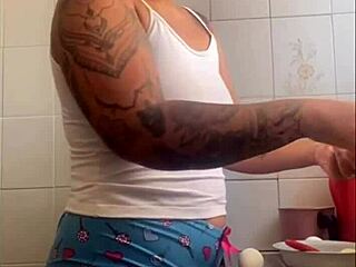 I Want Affection On My Big Pussy While Flashing