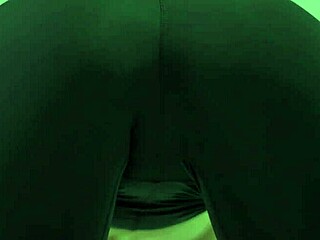 The sounds of blowjobs and pussy in yoga pants from above for 69