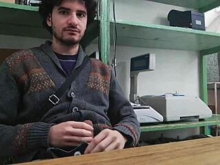 Work from home, boss nearby, still lonely. Solo