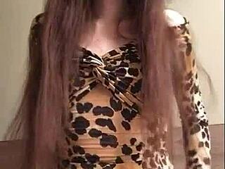 Kinky Russian girl’s thrilling ass play will surprise you
