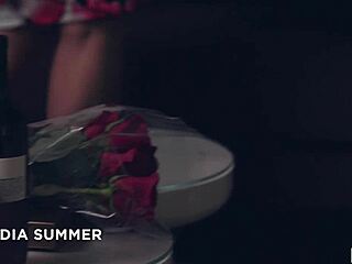 I’m obsessed with mature wife India Summer and Reagan Foxx licking each other.