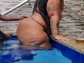 bbw drank all my milk by the pool 😋
