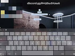 Femboy gets fucked hard in roblox by rich shemale