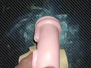 Trio with kissy and dolly, from pussy to tits, drains me dry! 😍💦